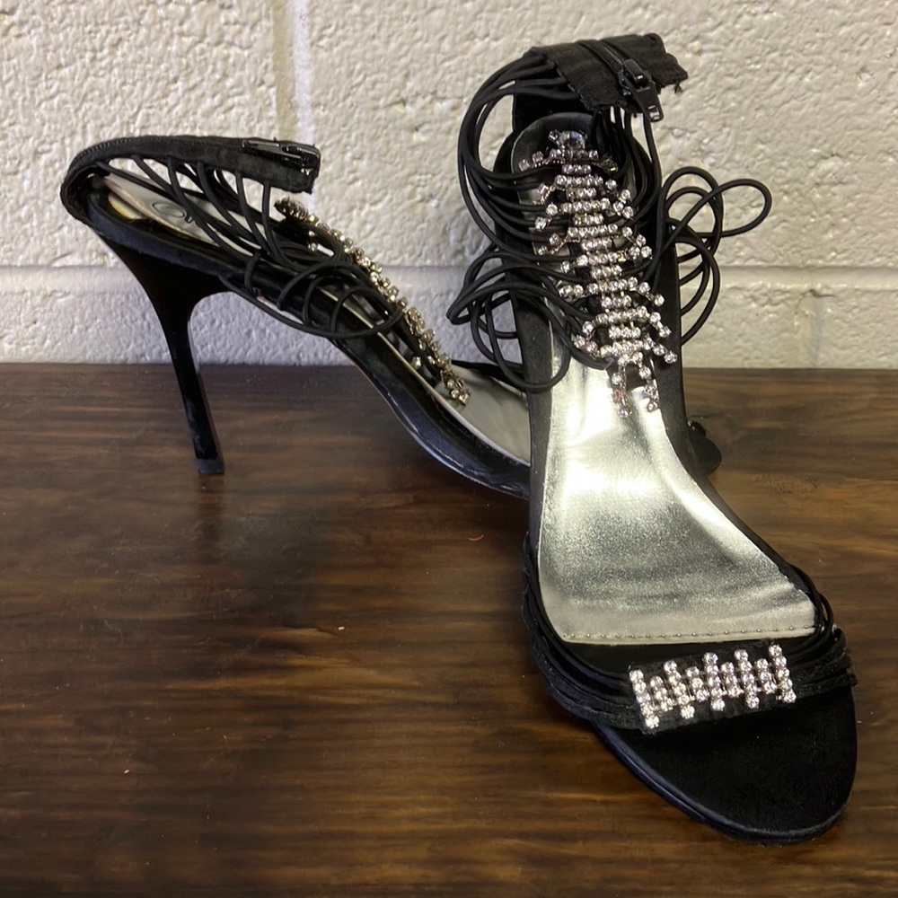 Wild Rose Black and Rhinestone Heels- Misty Sz 7